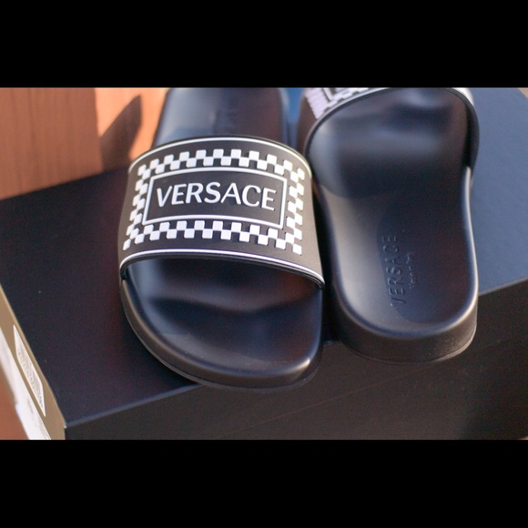 [SOLD] Vintage Box Logo Slides - Picture 4 of 9